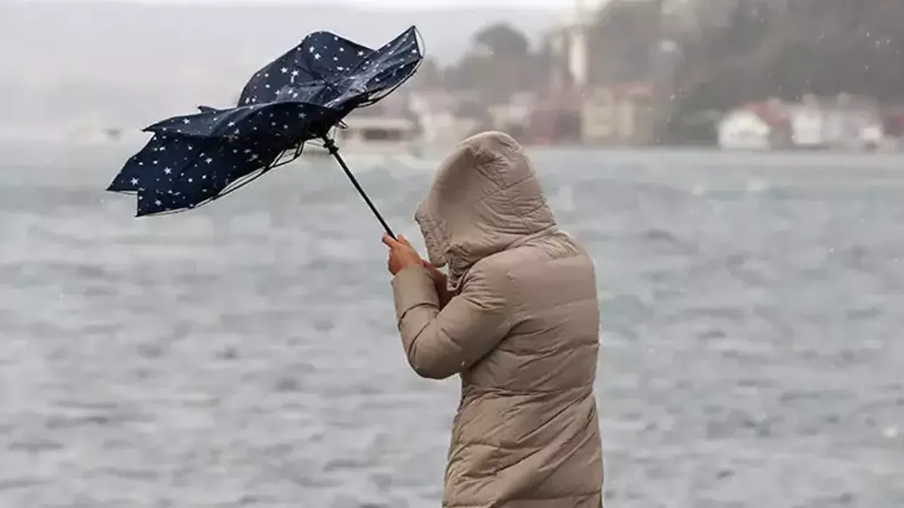 Meteoroloji'den 23 kente "fırtına ve sağanak" uyarısı - CGTN Türk