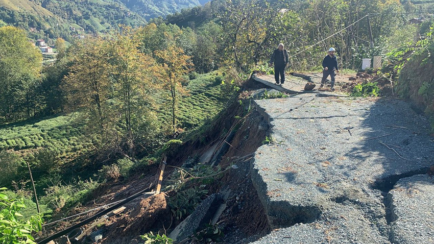 Karadeniz kabusu yaşadı: Çok sayıda ev tahliye edildi, denizin rengi bile değişti - Resim: 4