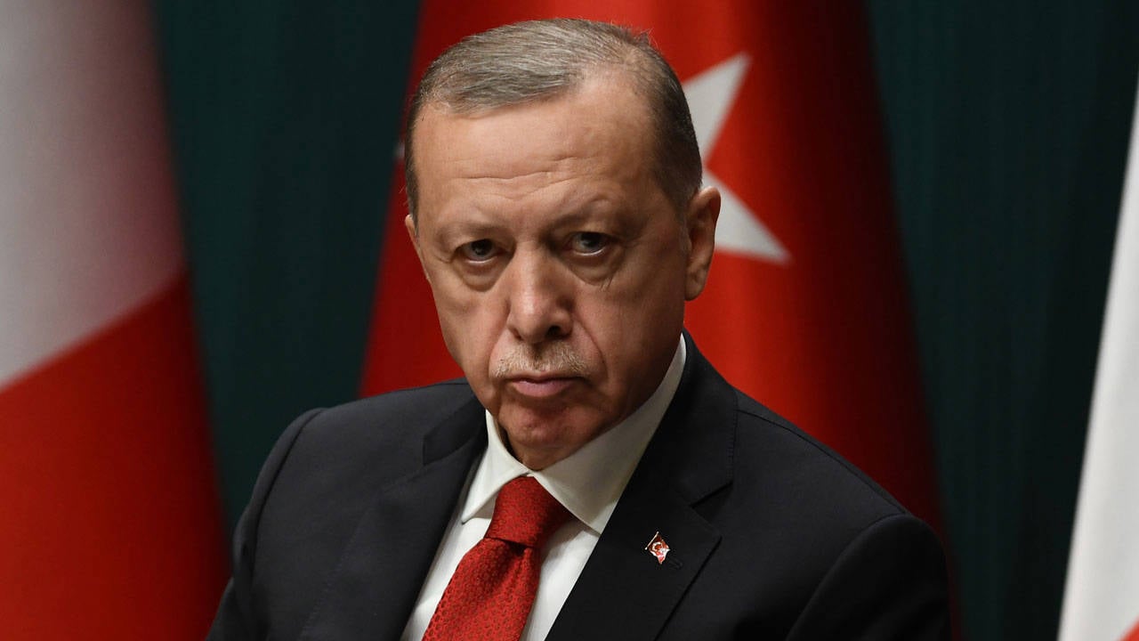 Erdoğan yurtdışına kaçacak' iddiasına AKP'den sert yanıt