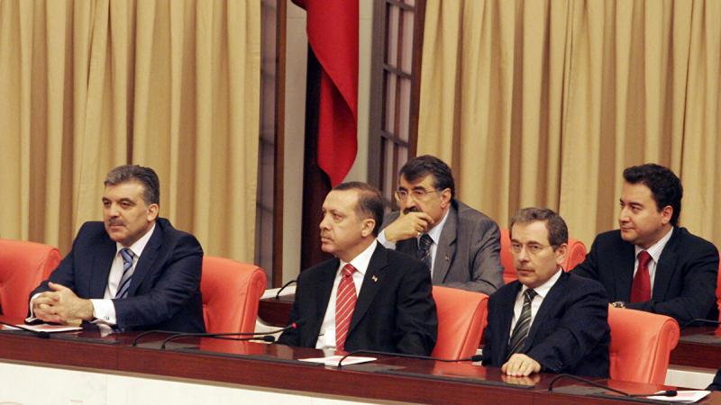 Abdüllatif Şener: Erdoğan'ın önünü Baykal açmadı, AKP kurulurken İçişleri ve Yargıtay atması gereken adımları atmadı, güç ve parayla istediğiniz her kararı çıkartırsınız | Independent Türkçe